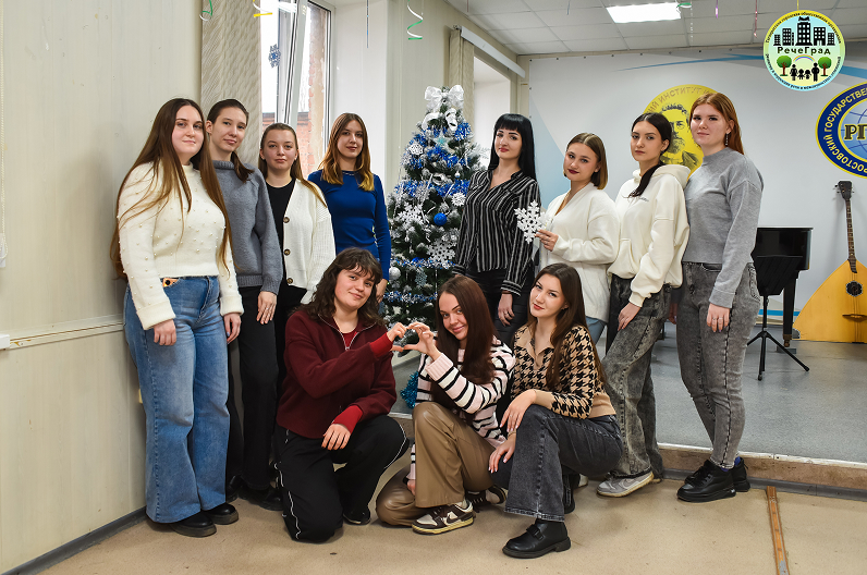 Волшебство Нового года в Логопедической школе «Речеград»: Праздничное представление для всех! Волшебство Нового года в Логопедической школе «Речеград»: Праздничное представление для всех!