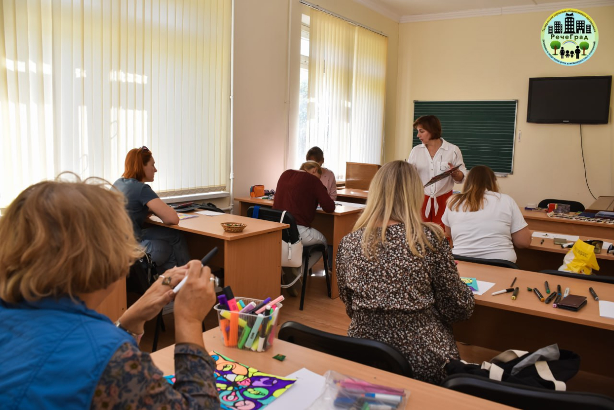 Занятие в Логопедической школе выходного дня «Речеград»