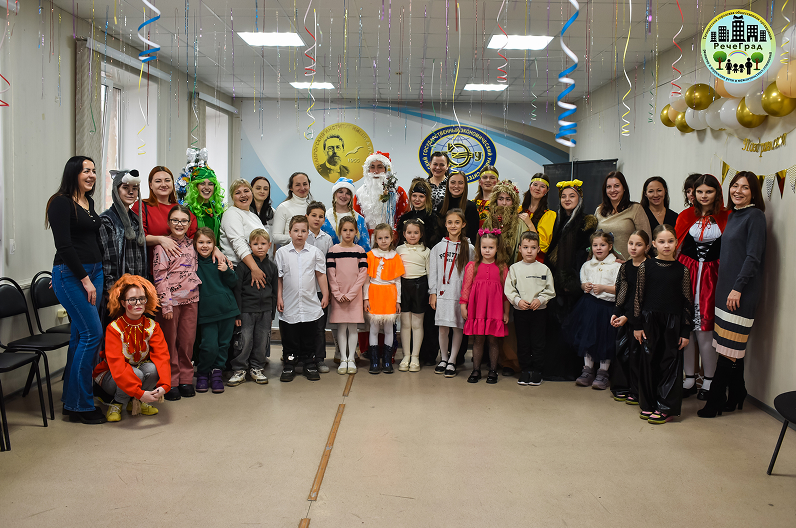 Волшебство Нового года в Логопедической школе «Речеград»: Праздничное представление для всех! Волшебство Нового года в Логопедической школе «Речеград»: Праздничное представление для всех!